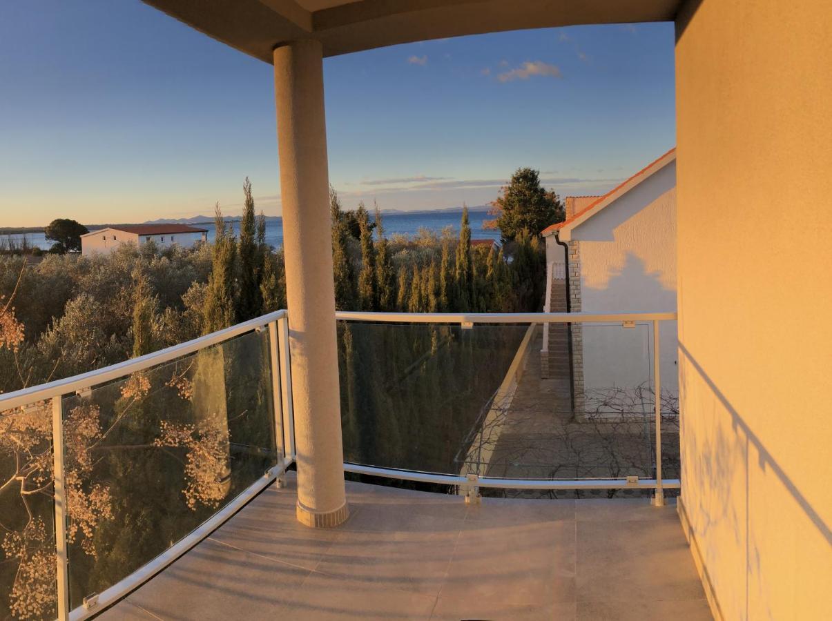 Apartments Villa Prima Privlaka  Eksteriør billede